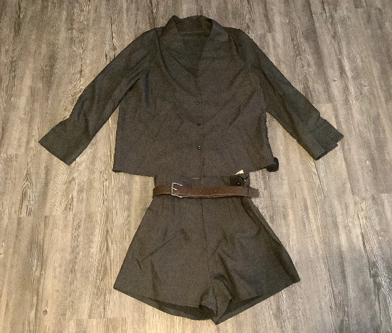 Shorts Set By Clothes Mentor In Grey, Size: Xs